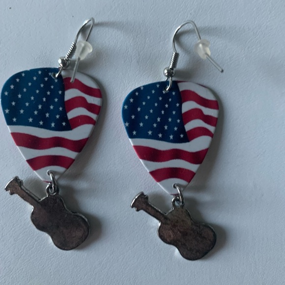 Earrings guitar pick red white and blue - Picture 5 of 5